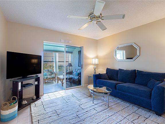 5th image of 351 N Grove Isle Cir Unit 351