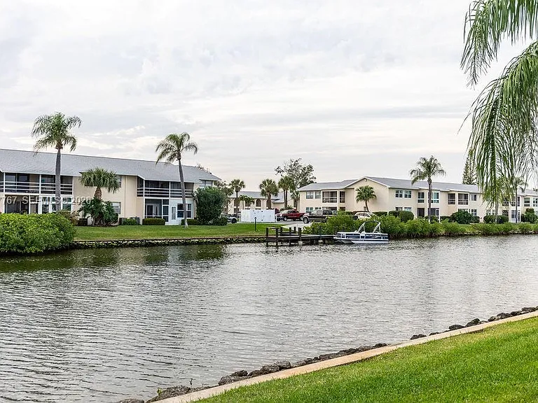1815 Robalo Dr #201C — Photo 29