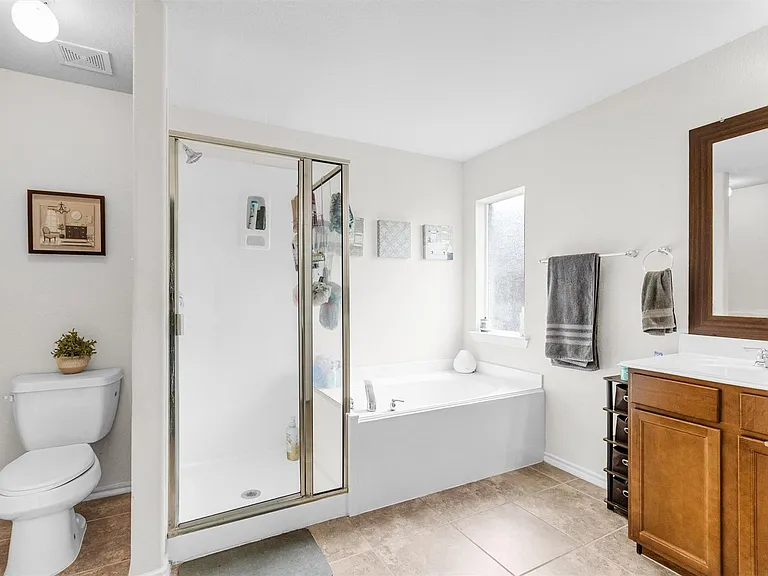 1700 Fall Forest Ct — Photo 21