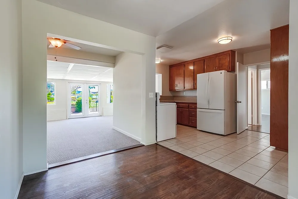2 bed, 1200 sqft, $3,350 — Photo 3