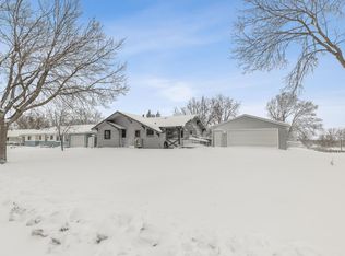 8867 Hallmark Ave S, Cottage Grove, MN 55016
