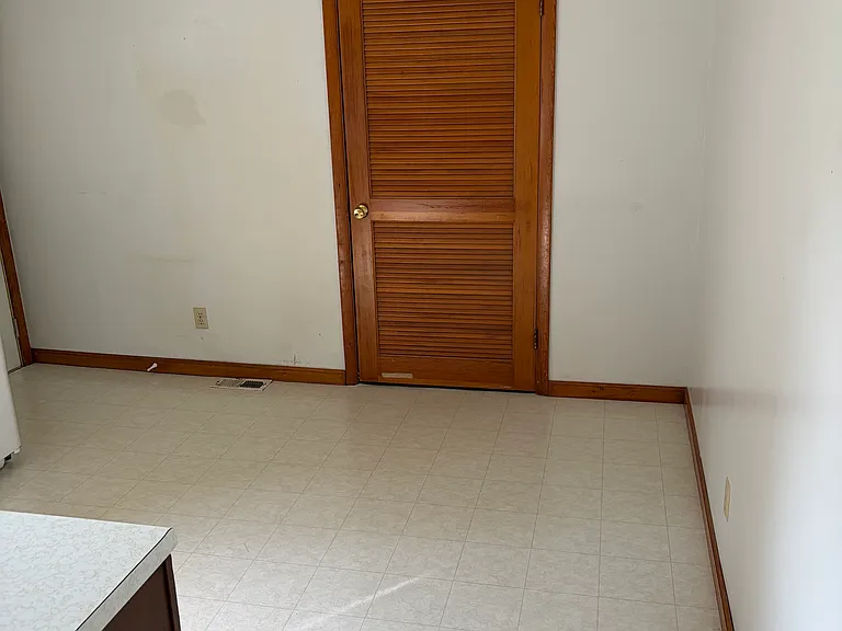 5 Glendale Dr #A — Photo 9