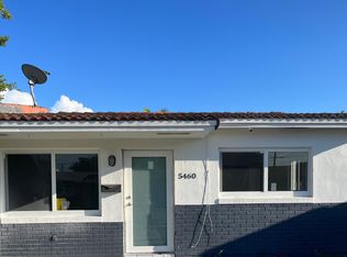5460 SW 37th St, Hollywood, FL 33023
