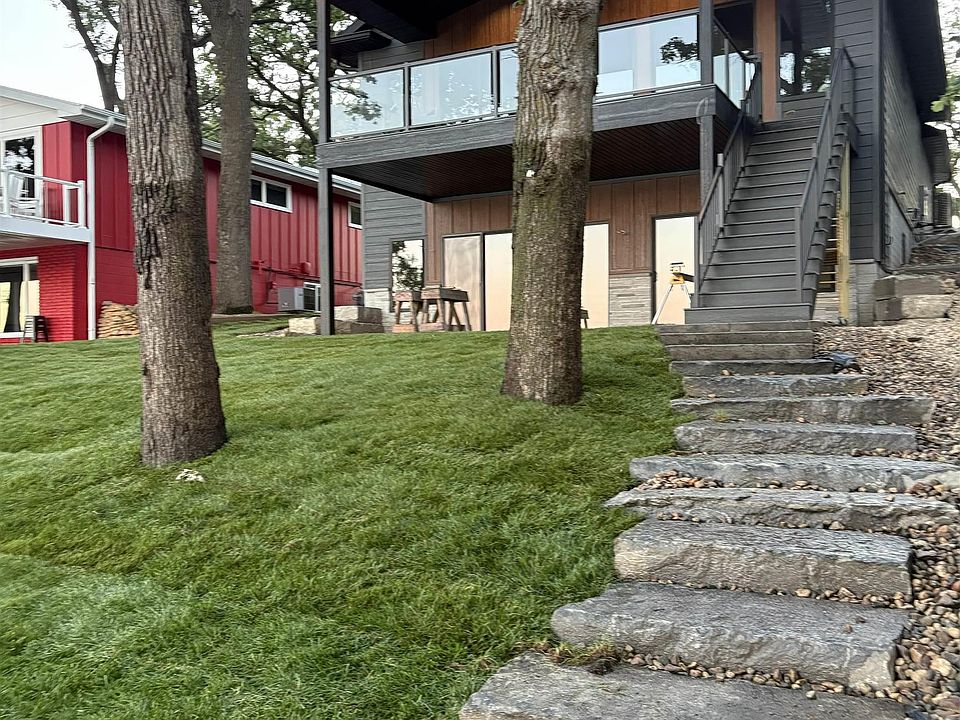 1st image of 1201 Lakeshore Dr