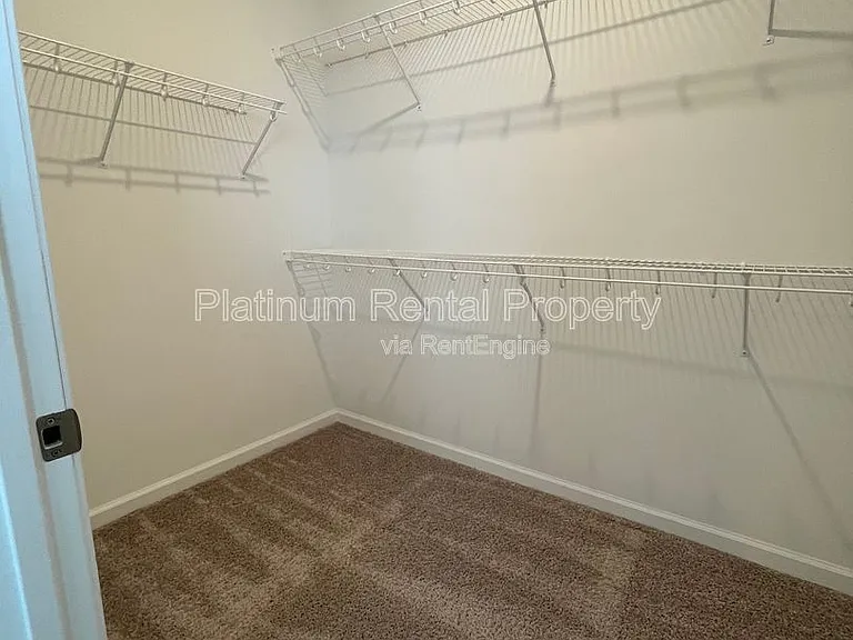 5221 Riden Ct — Photo 31
