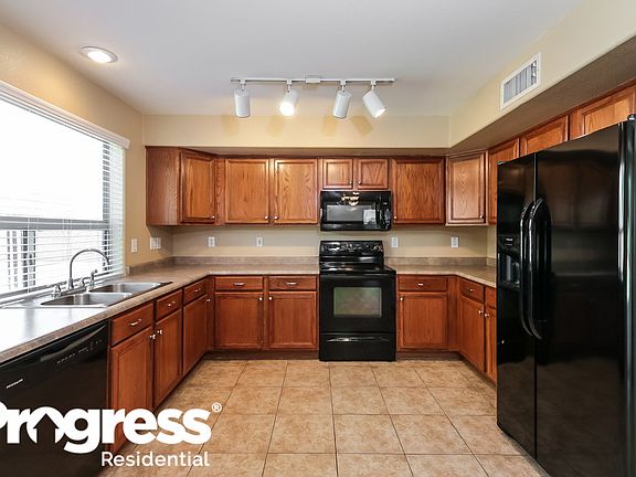 5th image of 4692 E Cherry Hills Dr