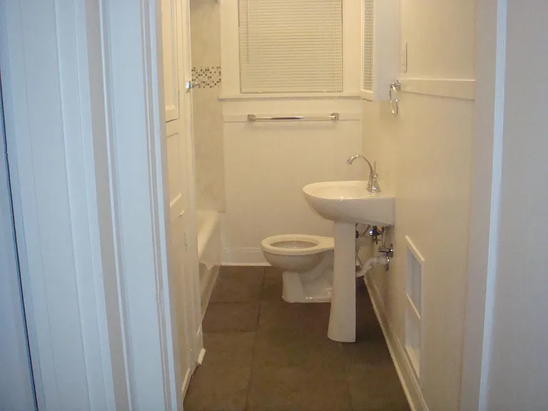 3210 Wabash Ave — Photo 5