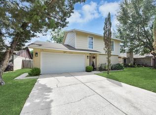 6903 La Violetta Dr, Houston, TX 77083