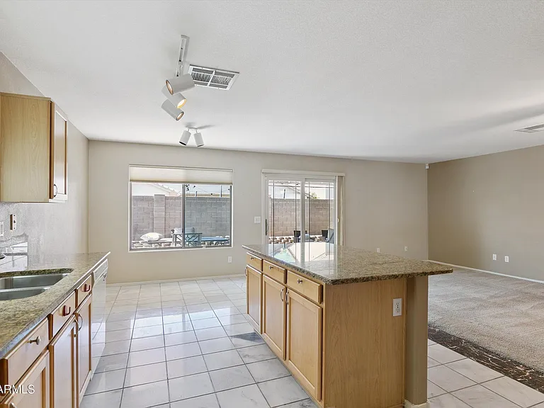 3139 W Matthew Dr — Photo 12