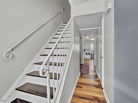 5th image of 4120 Shore Dr APT 2