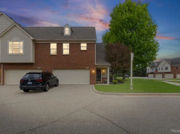 43456 Pendleton Cir, Sterling Heights, MI 48313