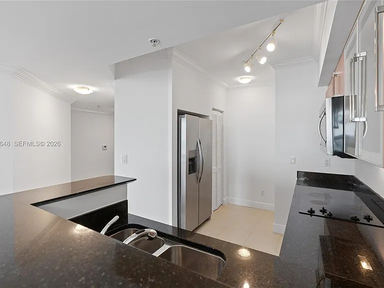 335 Biscayne Blvd #4112 — Photo 29