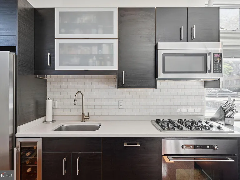 501 Vine St #2 — Photo 9