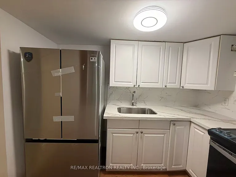 223 Pleasant Ave #BASEMENT — Photo 5