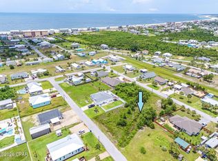 407 California Dr, Mexico Beach, FL 32456