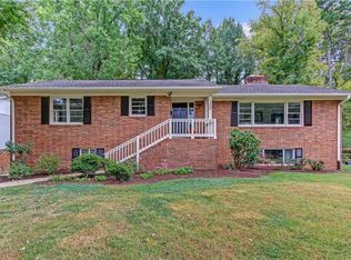 323 Sherbrook Dr, High Point, NC 27262