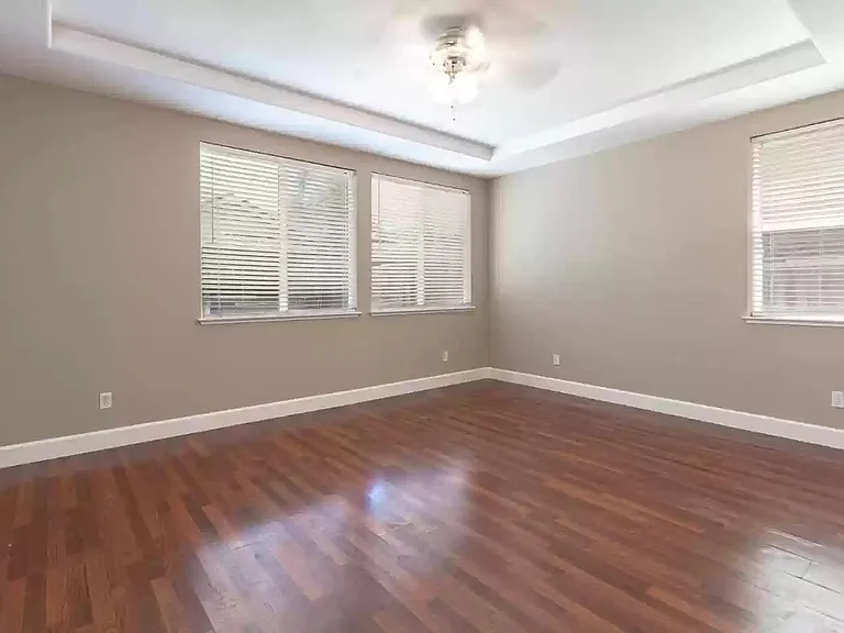 764 Mount Rushmore Ave — Photo 4