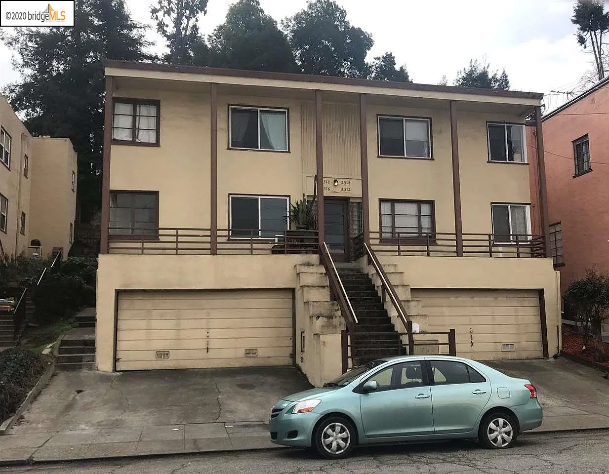 2318 Ivy Dr photo 1