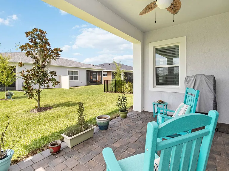 2557 Yellow Brick Rd — Photo 11