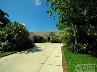 85 Dunbar Rd E, Palm Beach Gardens, FL 33418