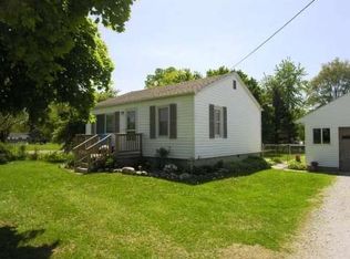 2458 S Range Rd, Saint Clair, MI 48079