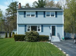 27 Oneida St, Methuen, MA 01844