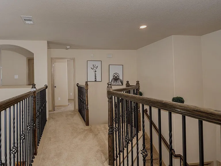 222 Hawkhurst Ct — Photo 18