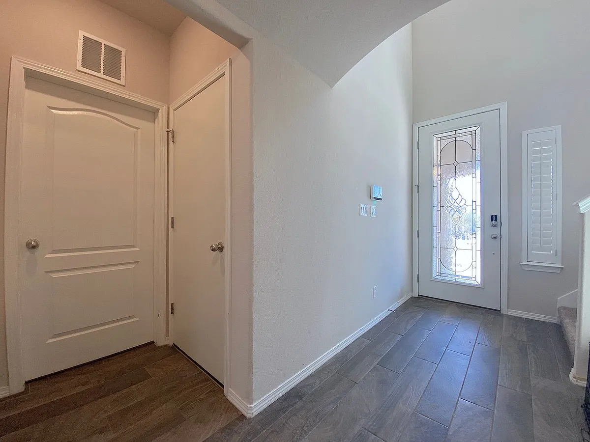Building Photo - 7421 Eagle Vista Dr
