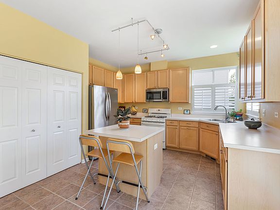 5th image of 1675 Seaton Ln