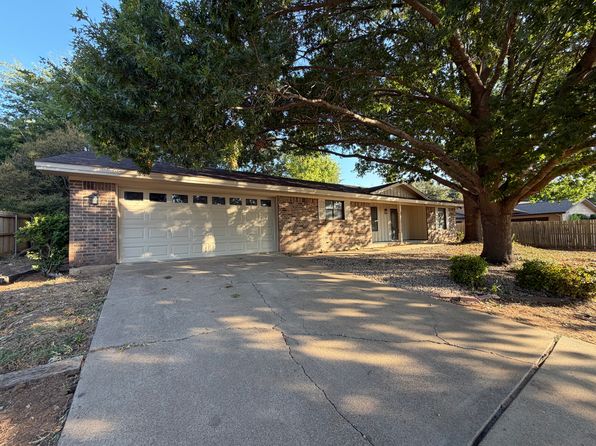 6203 Circo Dr