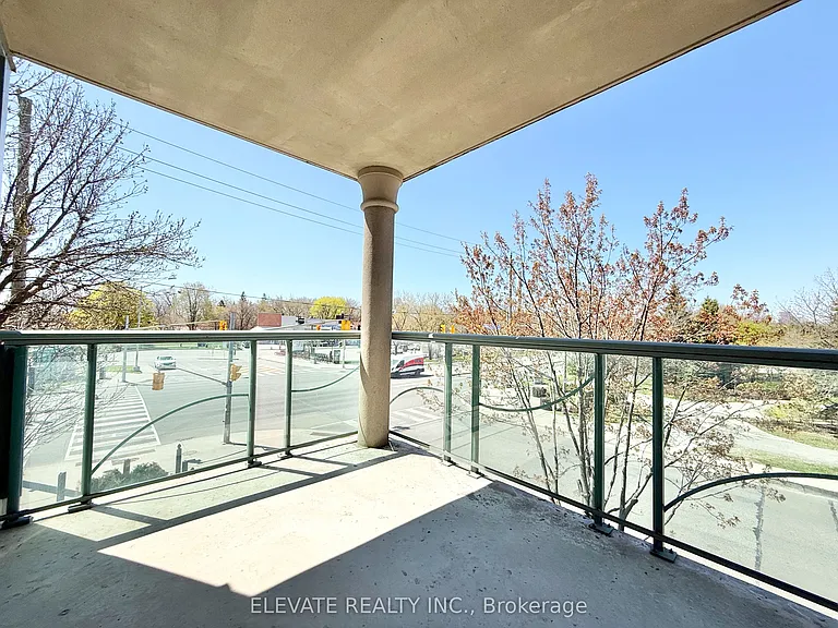 9 Boardwalk Dr #217 — Photo 4