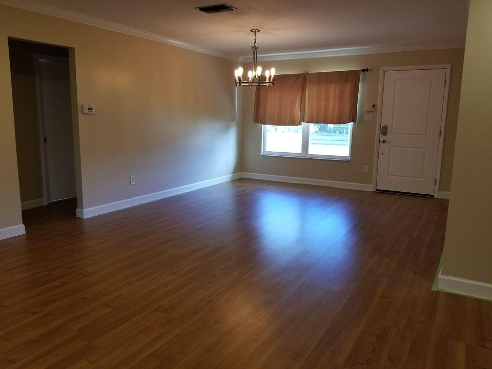 1st image of 5529 Westbrook Dr