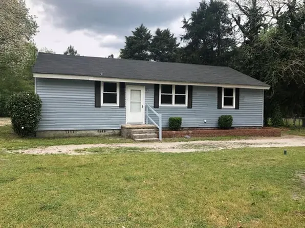 1063 Yankee Dr, Sumter, SC 29154