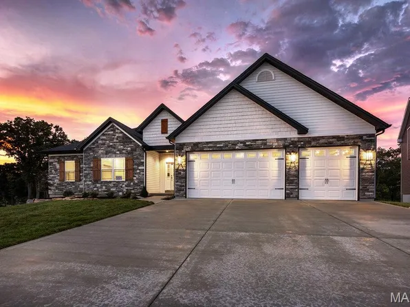 236 Woodhurst, Wentzville, MO 63385