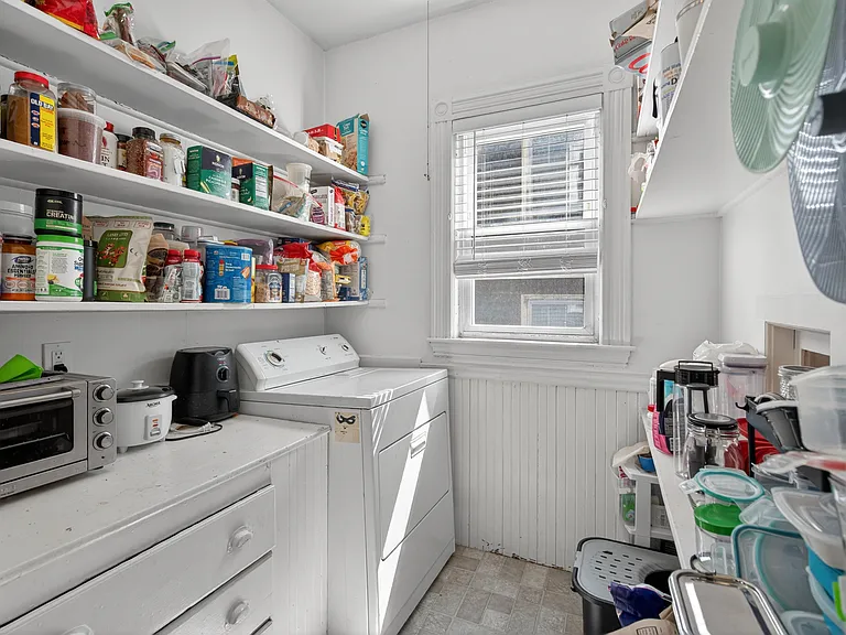 671 Washington St #2 — Photo 19