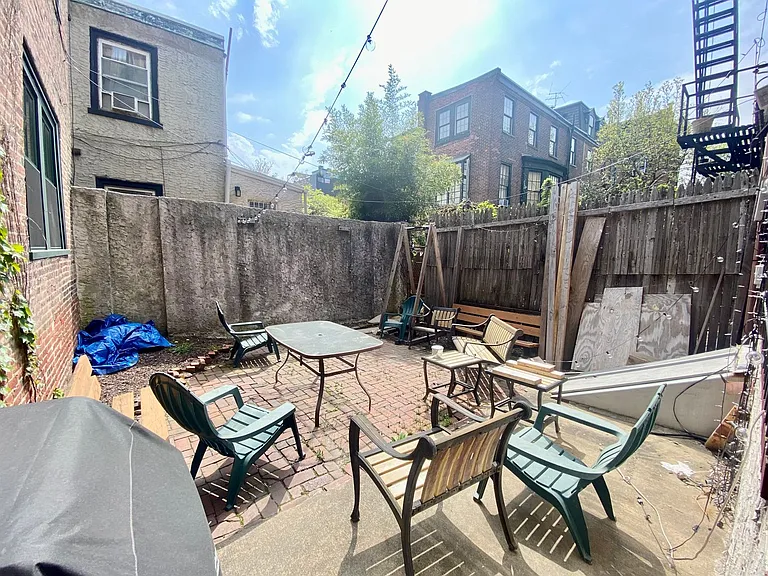 2122 Pine — Photo 32