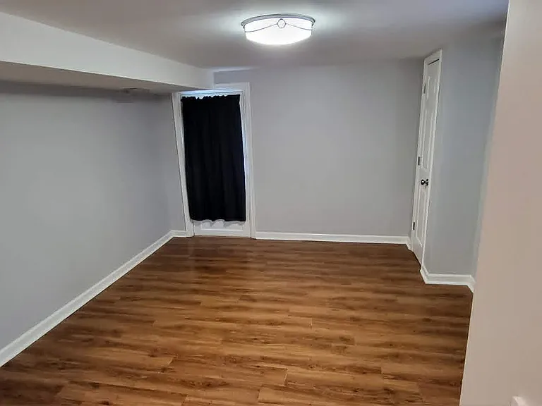 Lower Level room with private entrance (view 2)