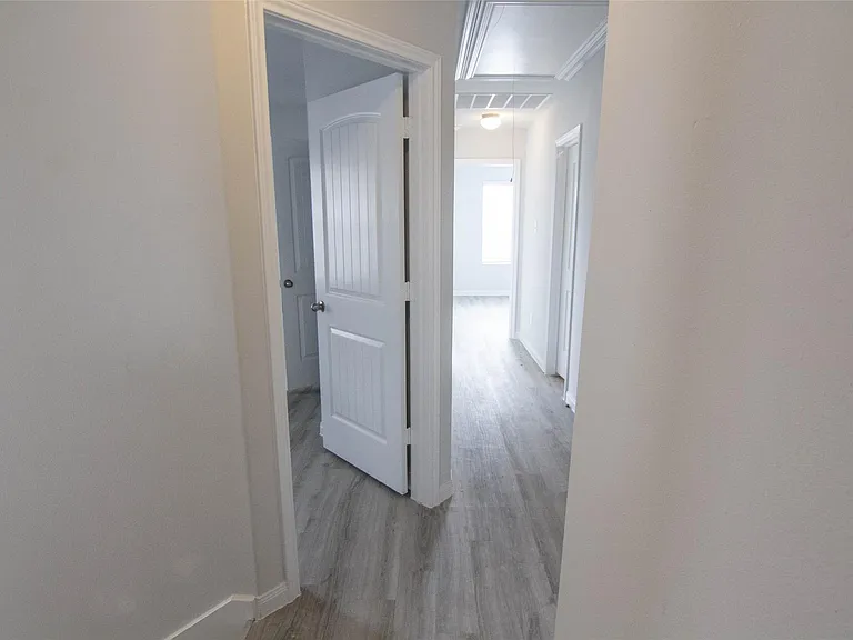 5490 Quail Cove Ln — Photo 10