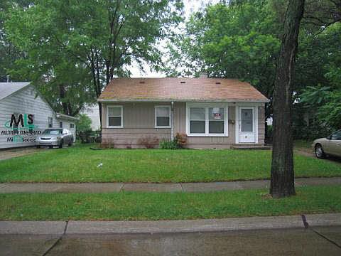 1st image of 10261 Albany St