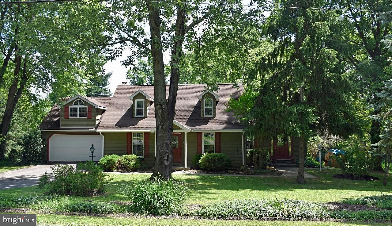 6644 Woodland Dr, Spring Grove, PA 17362 Zillow