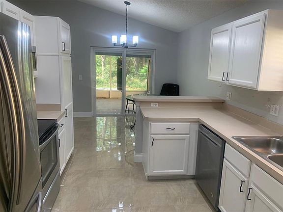 2nd image of 1658 Riveredge Rd