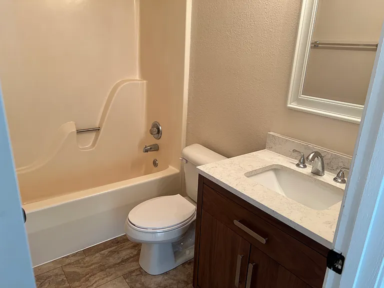1108 N Keebler Ave — Photo 12