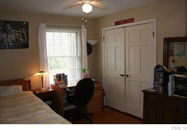 810 Churchill Dr — Photo 10