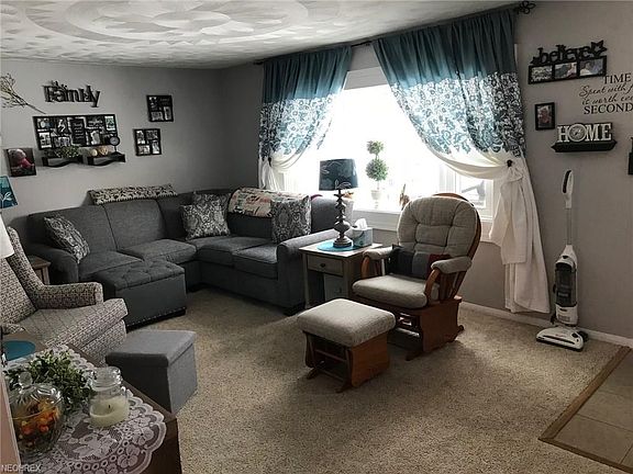 5th image of 126 Daniels Ave