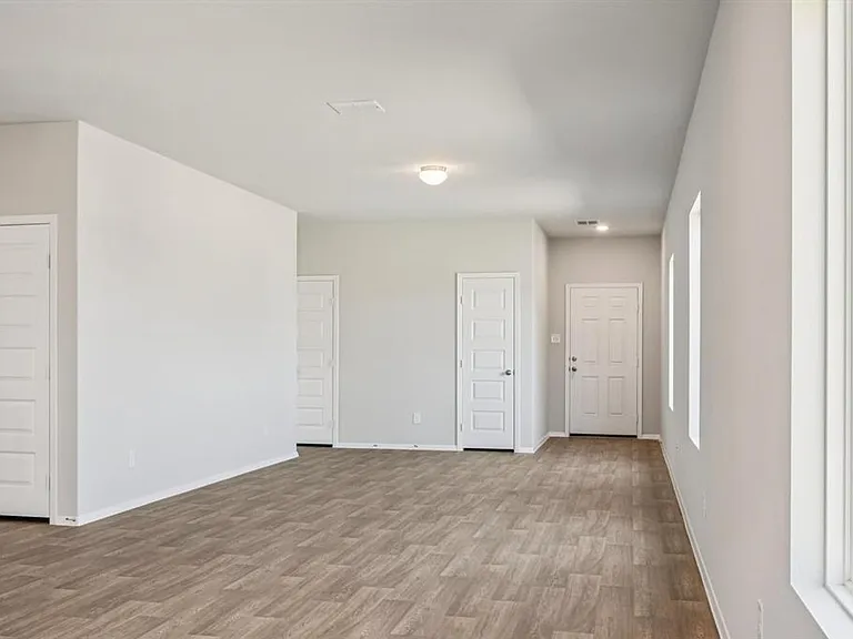 11913 Ellena Cv — Photo 9