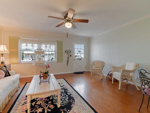 5th image of 117 NW 14th Street