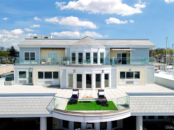 433 Main Street #212, Port Washington, NY 11050