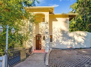 1527 208th Ave NE, Sammamish, WA 98074