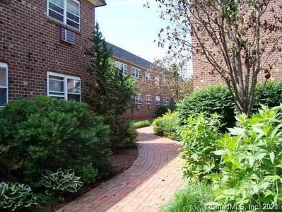 637 Cove Rd Unit D1, Stamford, CT, 06902