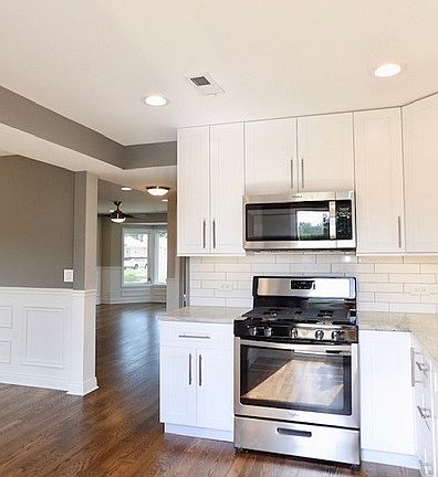 5th image of 9652 S Richmond Ave
